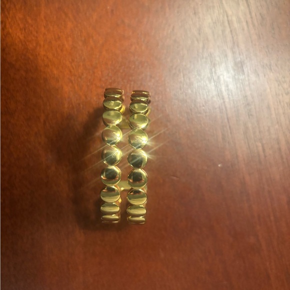 NWOT - Ann Taylor gold plated bangle bracelet - Picture 2 of 6